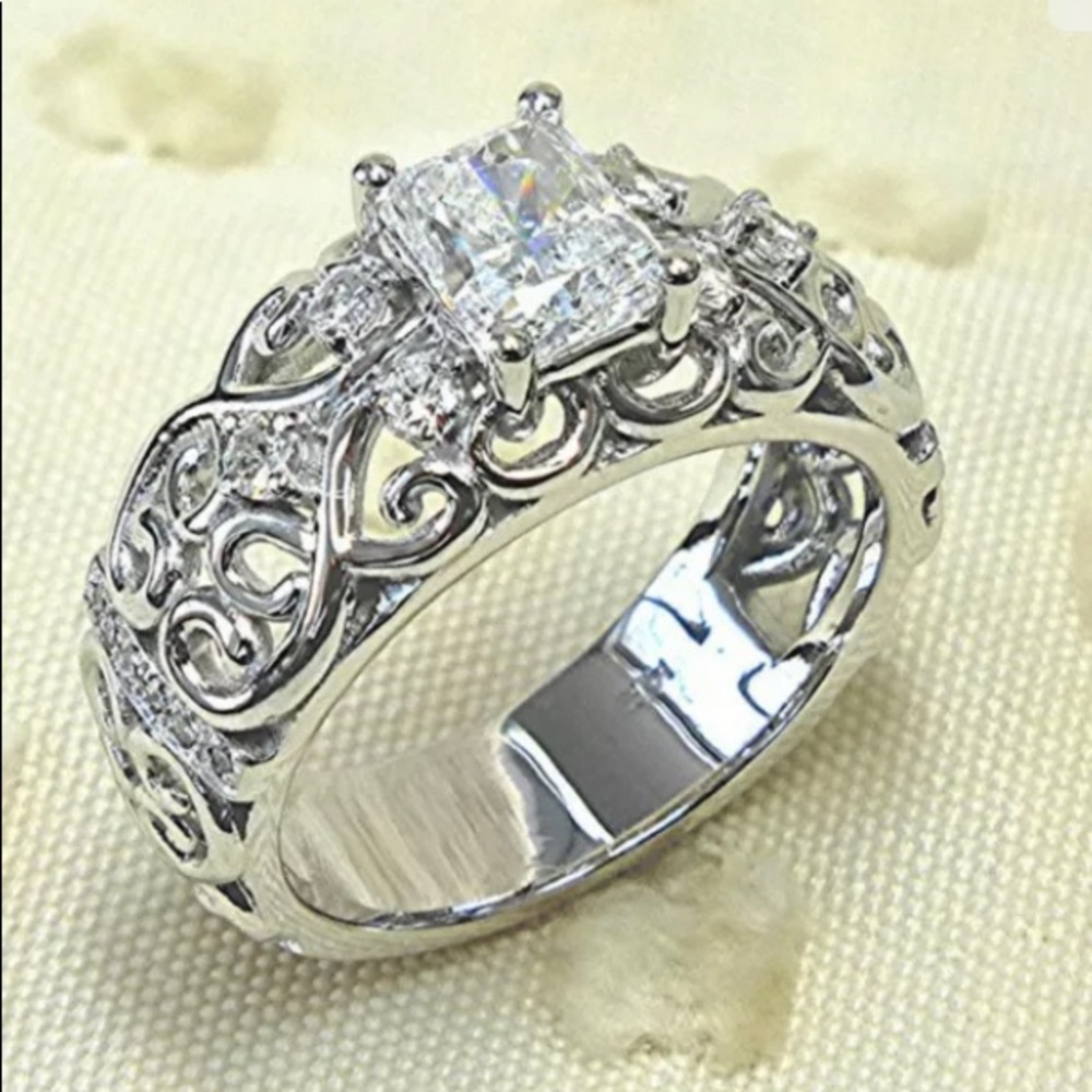 107) 925 silver plated With CZ Ring - Picture 2 of 6